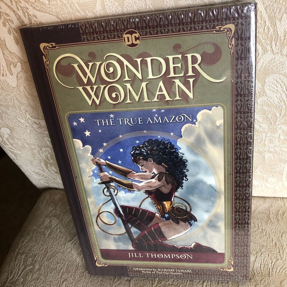 DC Comics‎ WONDER WOMAN: THE TRUE AMAZON Book